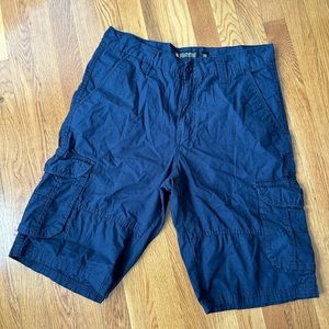Men’s cargo shorts size 32